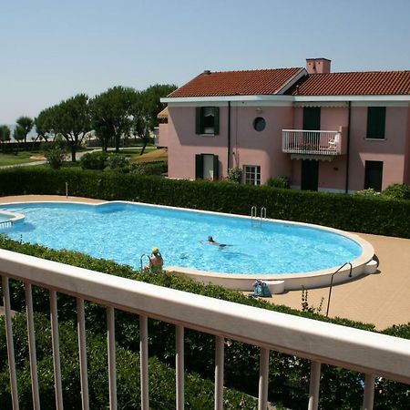 Seaside Terrace & Pool Getaway Apartment Cavallino-Treporti Exterior photo