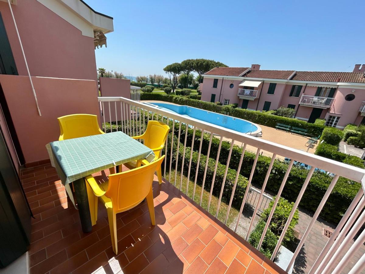 Seaside Terrace & Pool Getaway Apartment Cavallino-Treporti Exterior photo