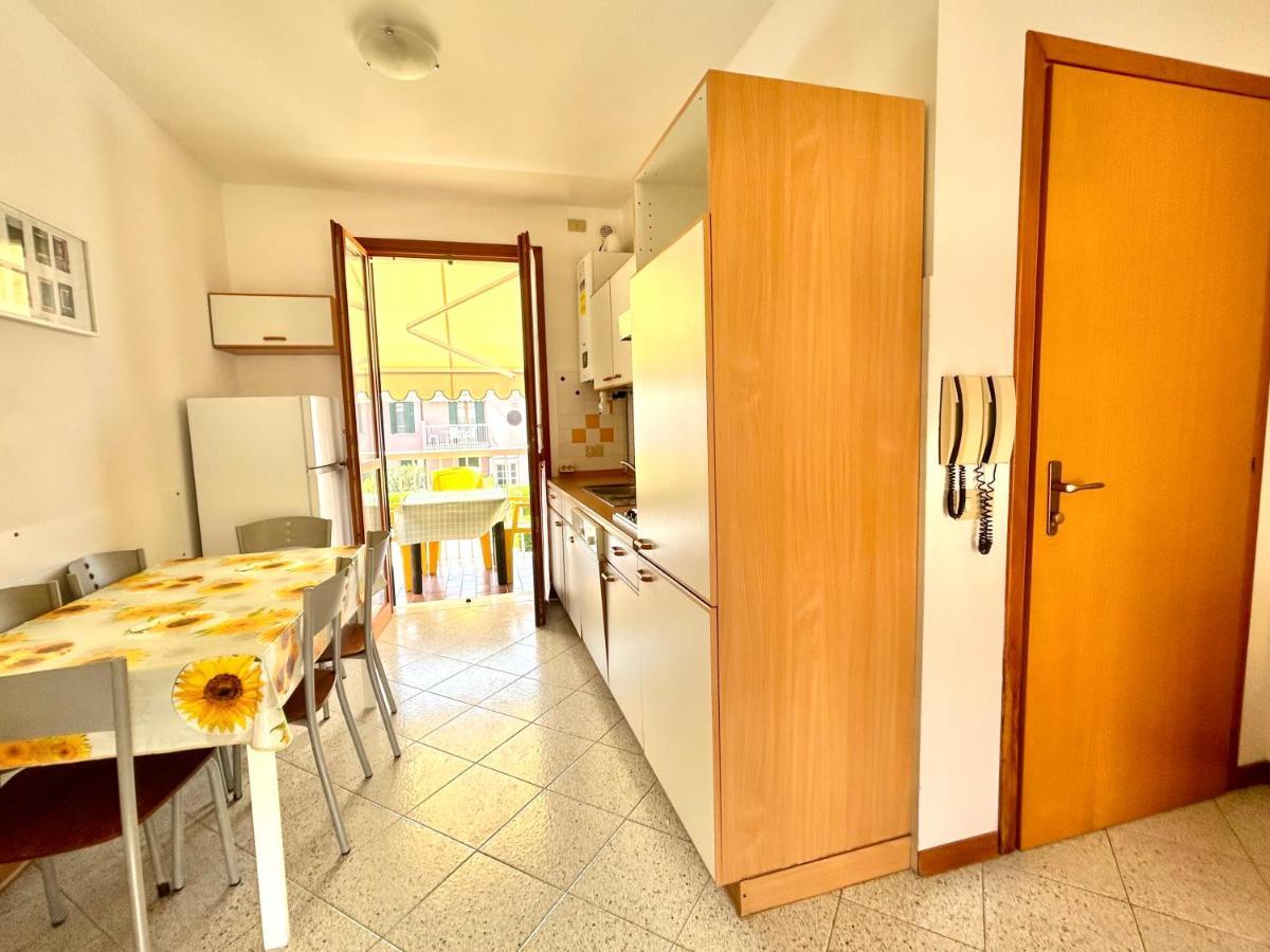 Seaside Terrace & Pool Getaway Apartment Cavallino-Treporti Exterior photo